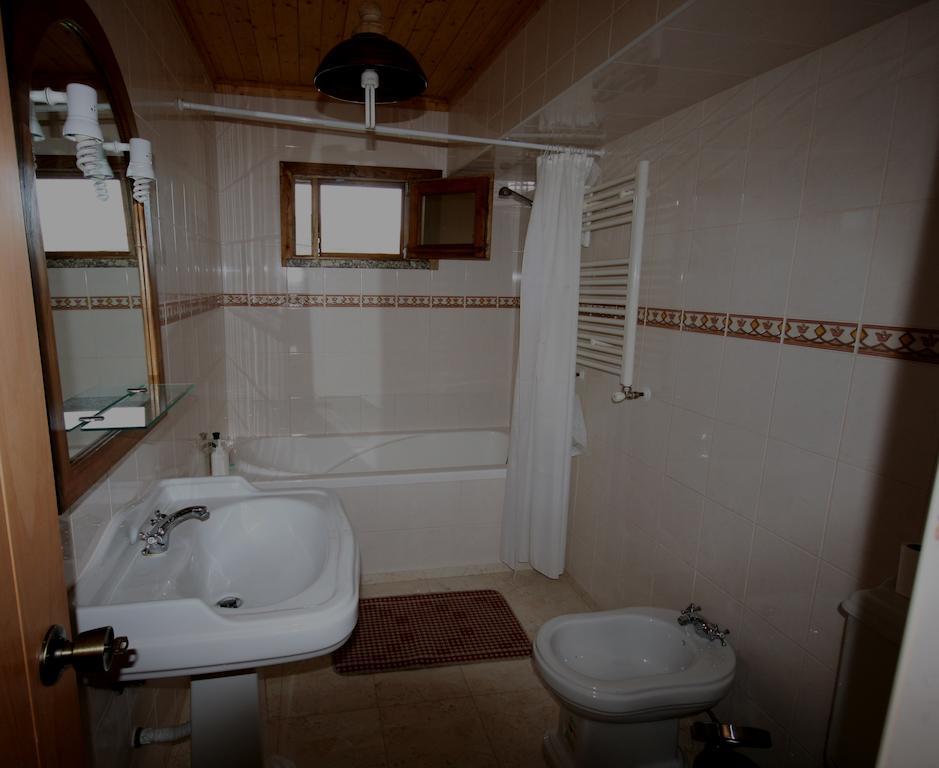 Quinta Da Veiga E Malhadoira Hostal Vieira do Minho Habitación foto